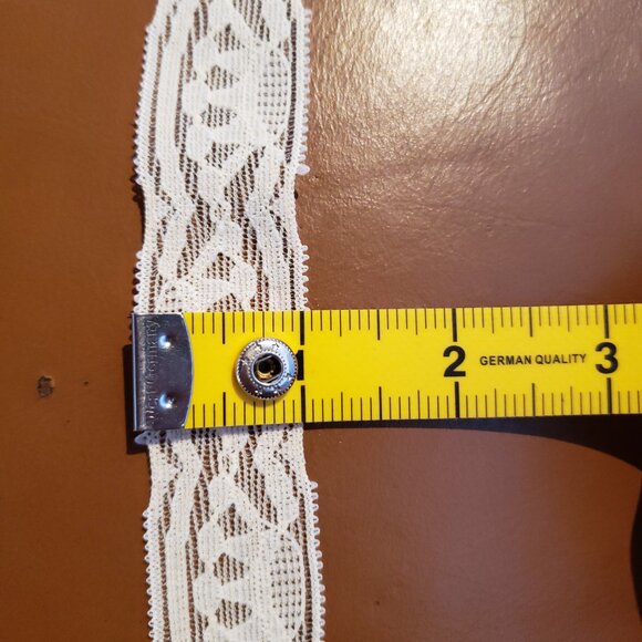 Lingerie Lace Trim - 1" Ivory White/Ivory - Stretch - Picture 7 of 8